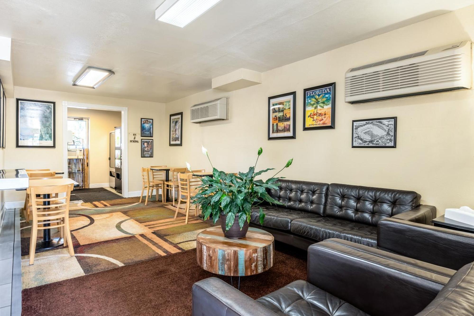 Americas Best Value Inn - Lake City Esterno foto