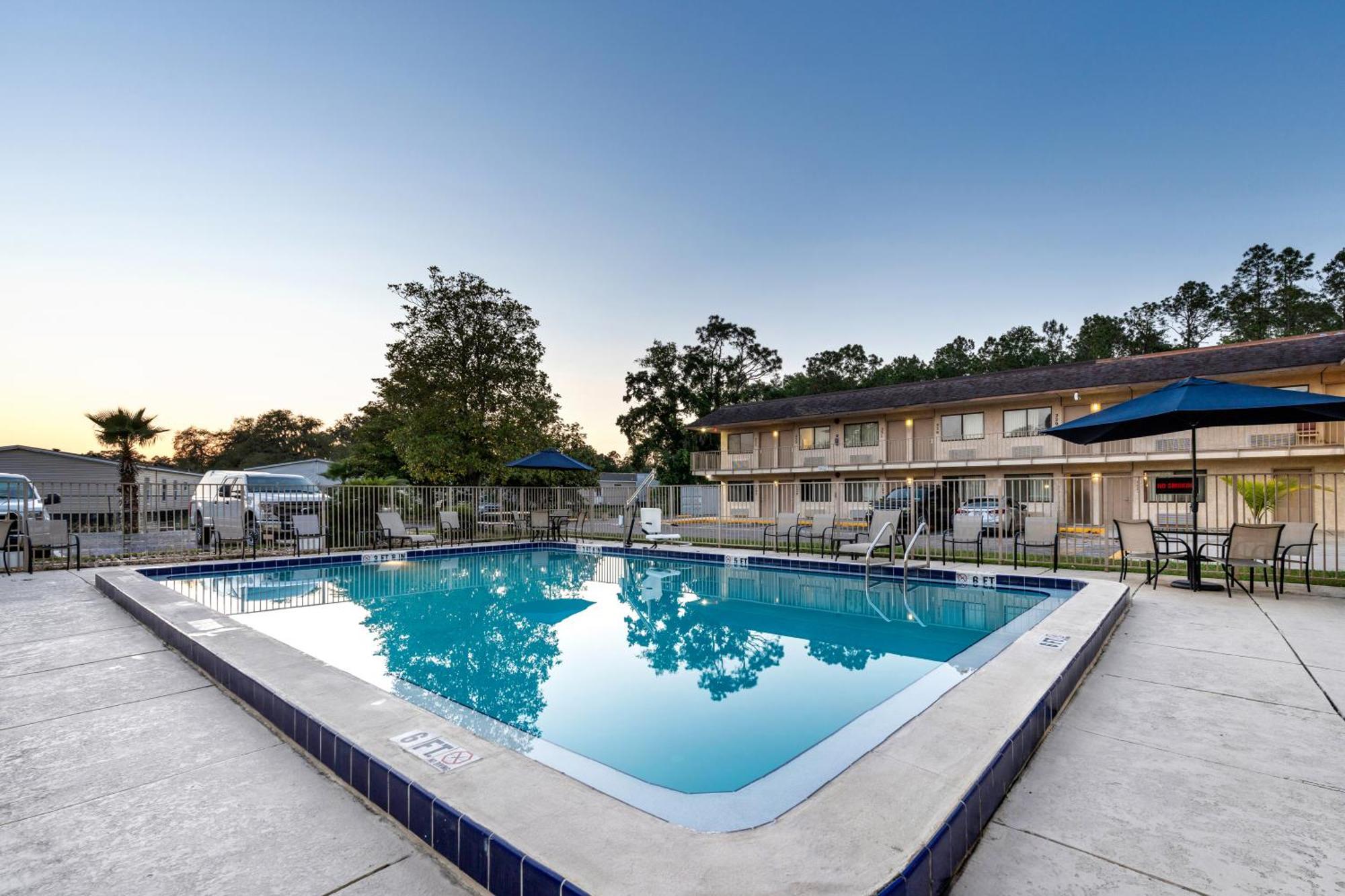 Americas Best Value Inn - Lake City Esterno foto