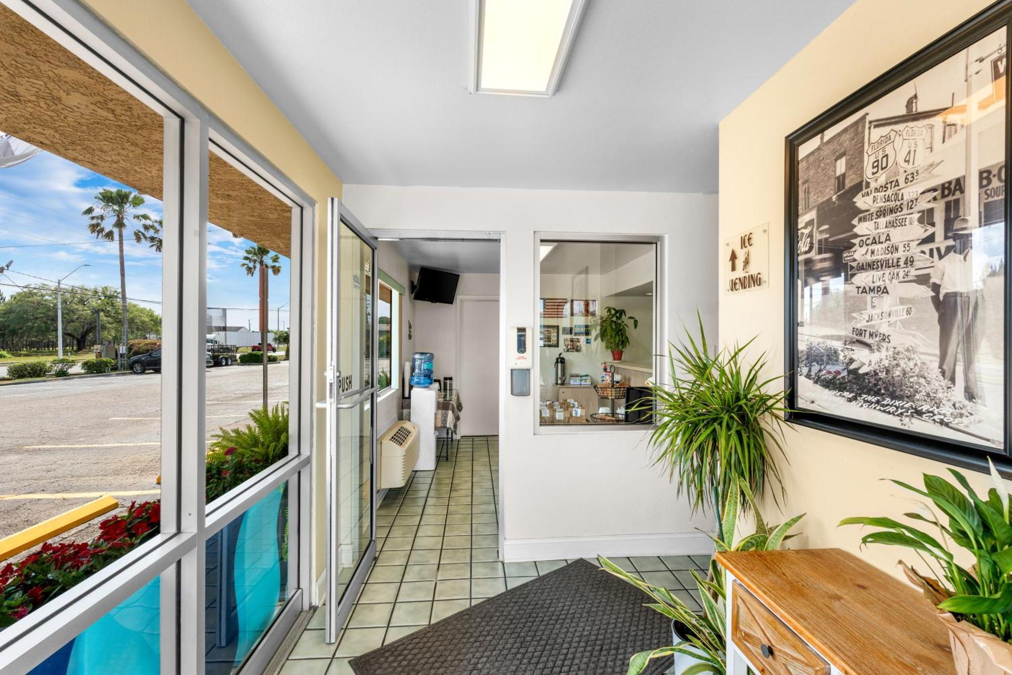Americas Best Value Inn - Lake City Esterno foto