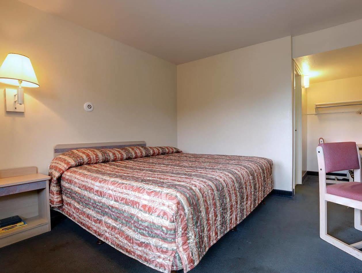 Americas Best Value Inn - Lake City Esterno foto
